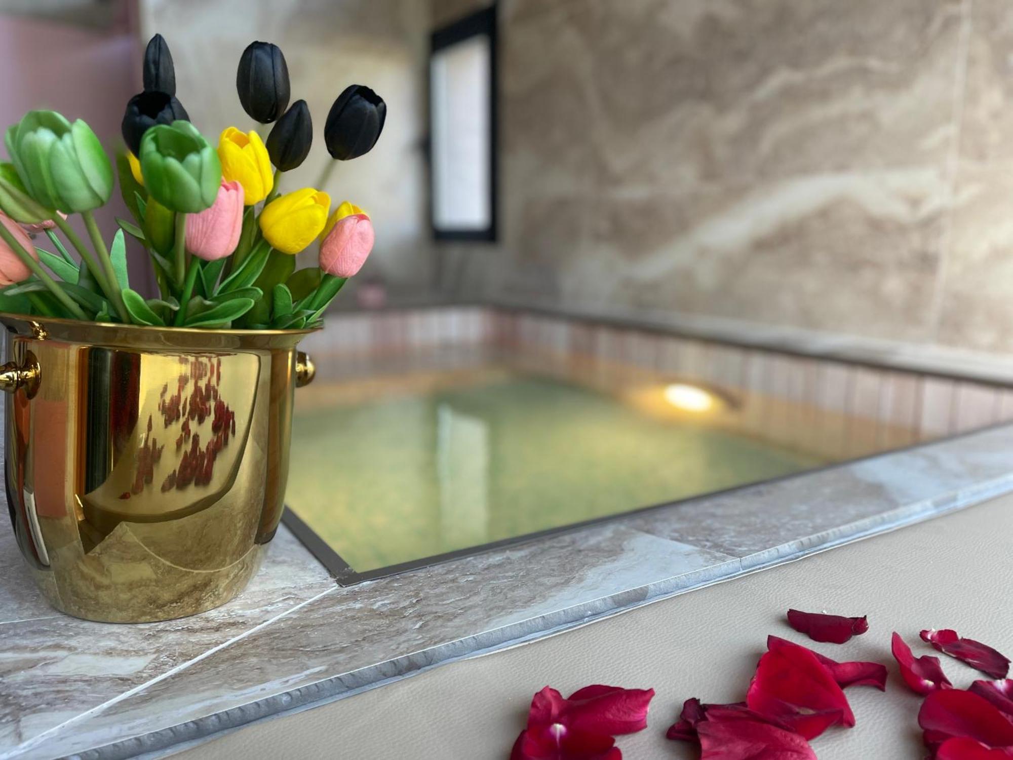 Hearts & Ponies Apartamentos Con Piscinas Privadas Cerca De La Warner Chinchon Exterior photo